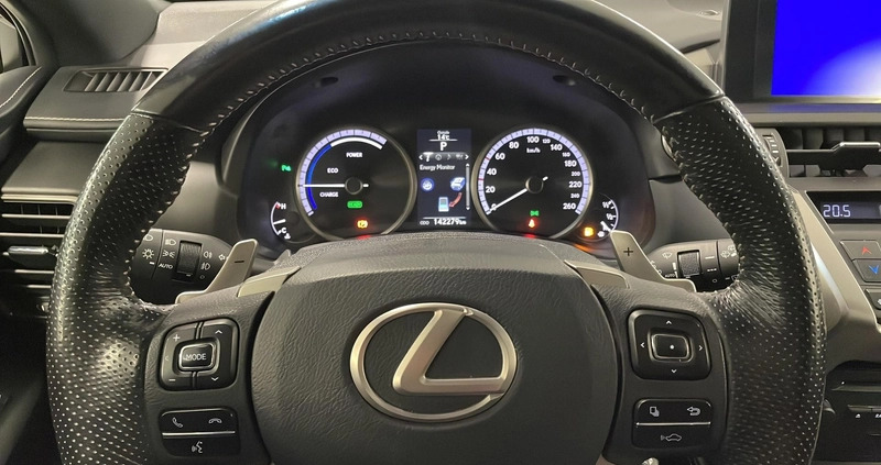 Lexus NX cena 128000 przebieg: 142270, rok produkcji 2017 z Gostyń małe 301